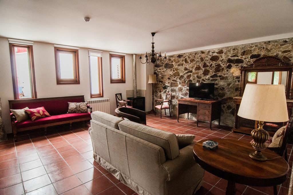 Villa Casa Soares à Milheirós de Poiares Extérieur photo